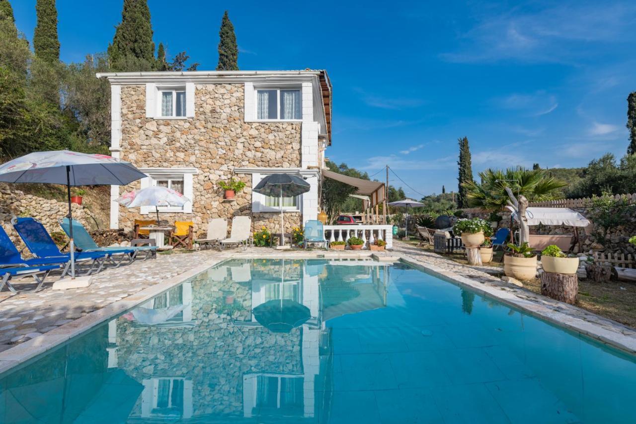 Stelios Stone House Sinarades Villa Kouramádes Exteriör bild