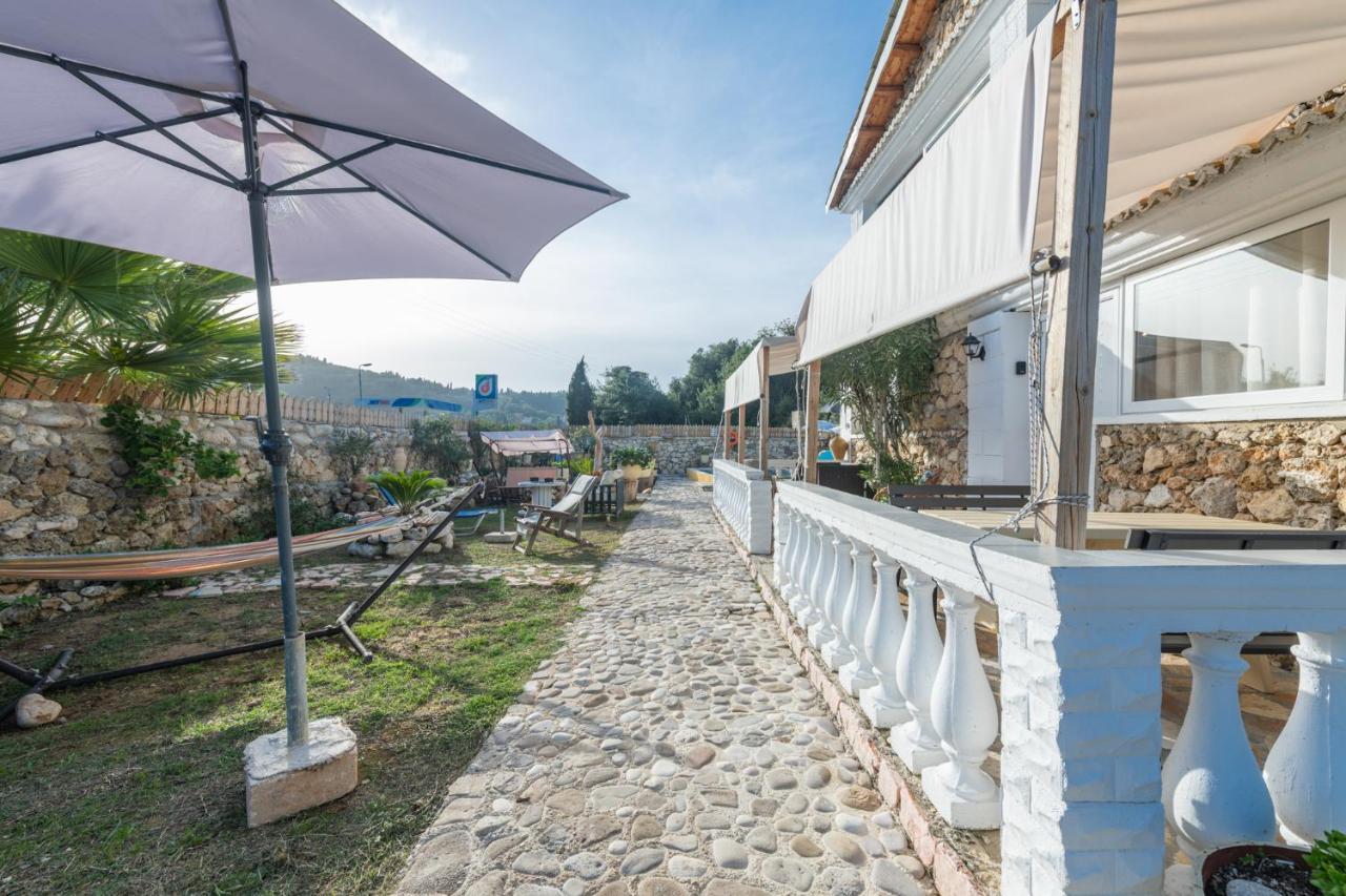 Stelios Stone House Sinarades Villa Kouramádes Exteriör bild