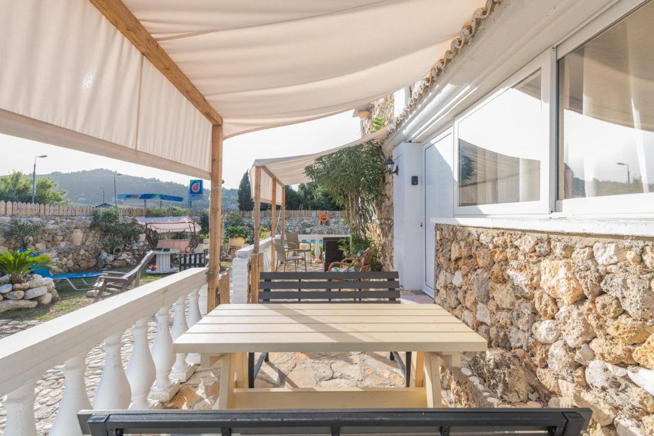 Stelios Stone House Sinarades Villa Kouramádes Exteriör bild